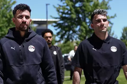 زيكو ودونجا وتريزيجيه.. أسماء لاعبي مصر تجذب أنظار الإعلام البرازيلي (صور)